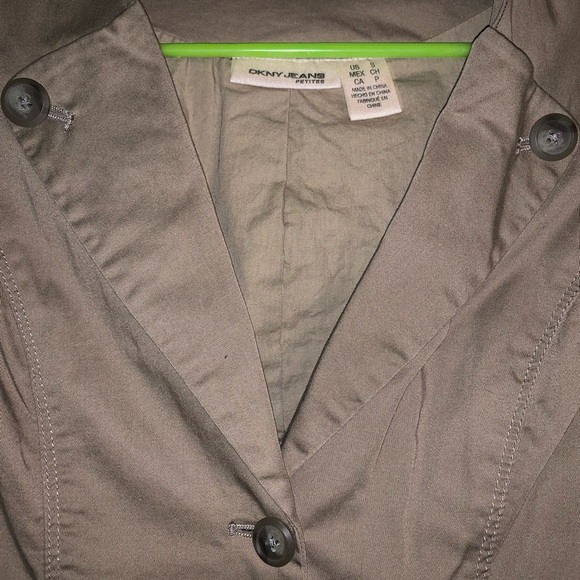 DKNY Jeans Olive Buttoned Olive Blazer. Size small - Picture 2 of 4